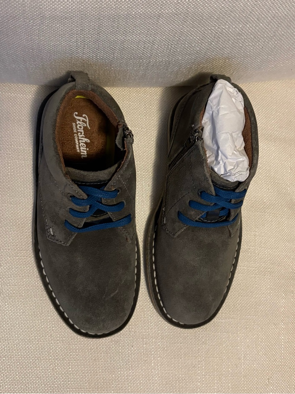 Florsheim Gray Suede Kids Boots with Blue Laces Sz 1M